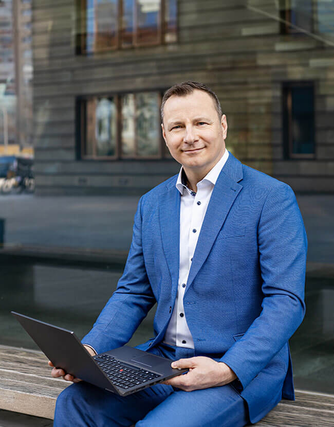 Daniel Fekete Laptop 1